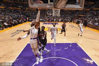 联赛中始终 联赛中始终