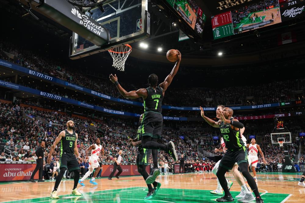 伊万团队对 伊万团队对