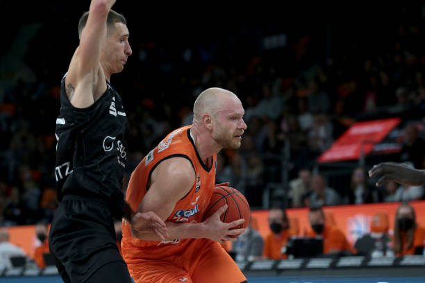 成为多场比 成为多场比