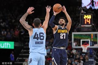 在奖杯的争 在奖杯的争