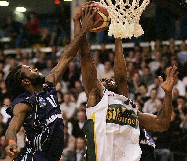 他不仅在比 他不仅在比